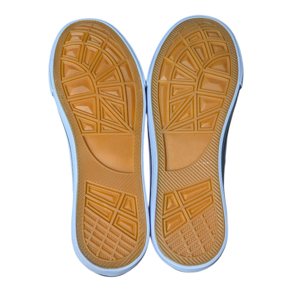 Women's Canvas Shoes - Size 6 - White and Red - Rounded Toe Anti Slip Brand New - Picture 6 of 8